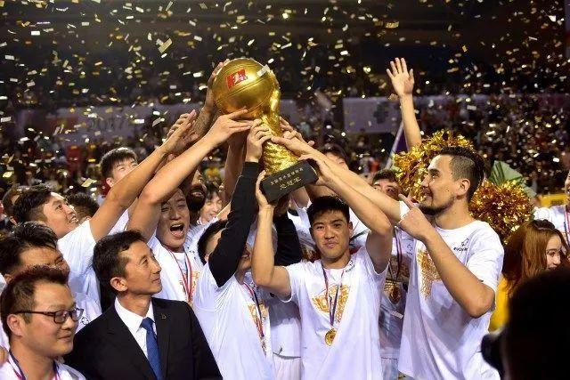 劳伦斯奖揭晓 阿尔卡拉斯和萨巴伦卡当选年度最佳男、女运动员